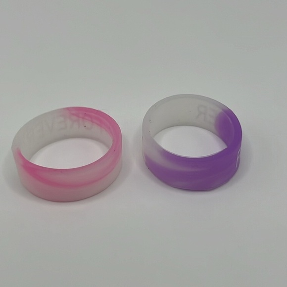 Silicone Stretch Ring Set FOREVER Band Rings - Picture 5 of 5